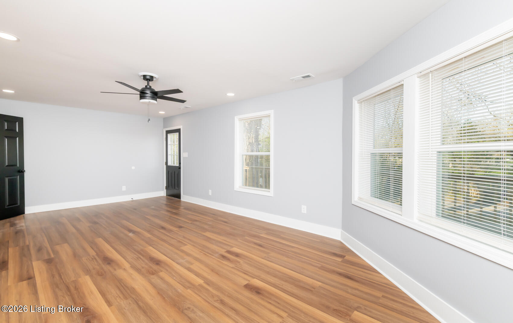 9303 3rd Street Road Louisville, KY 40272 - Photo 20 of 65 STS-144