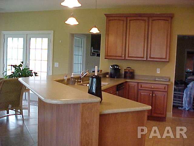 104 Fox Ridge Lane Washington, IL 61571 - Photo 7 of 15 Gallery Image 7