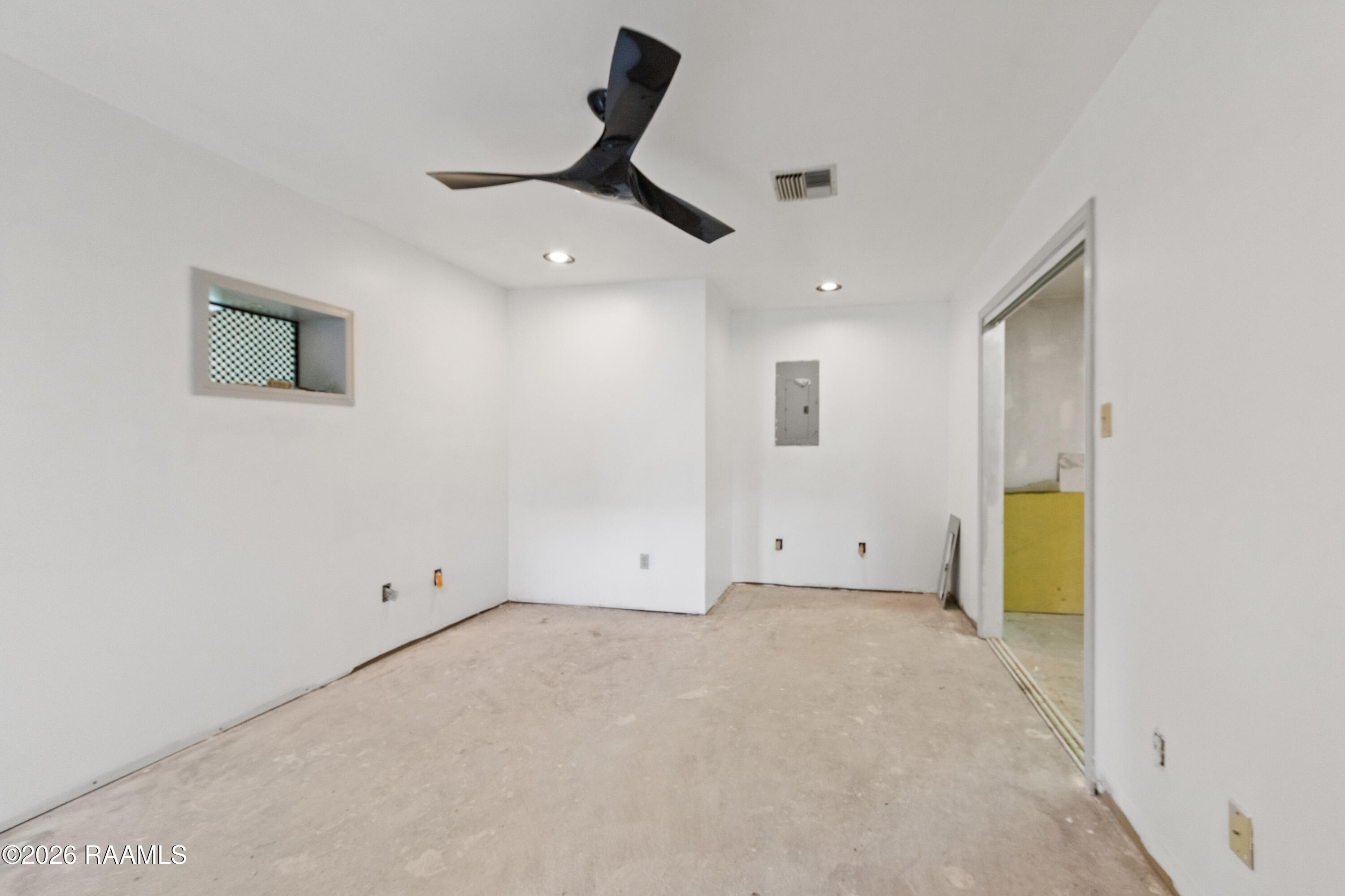 6712 Lake Peigneur Road New Iberia, LA 70560 - Photo 24 of 38 6712 Lake Peigneur B-27