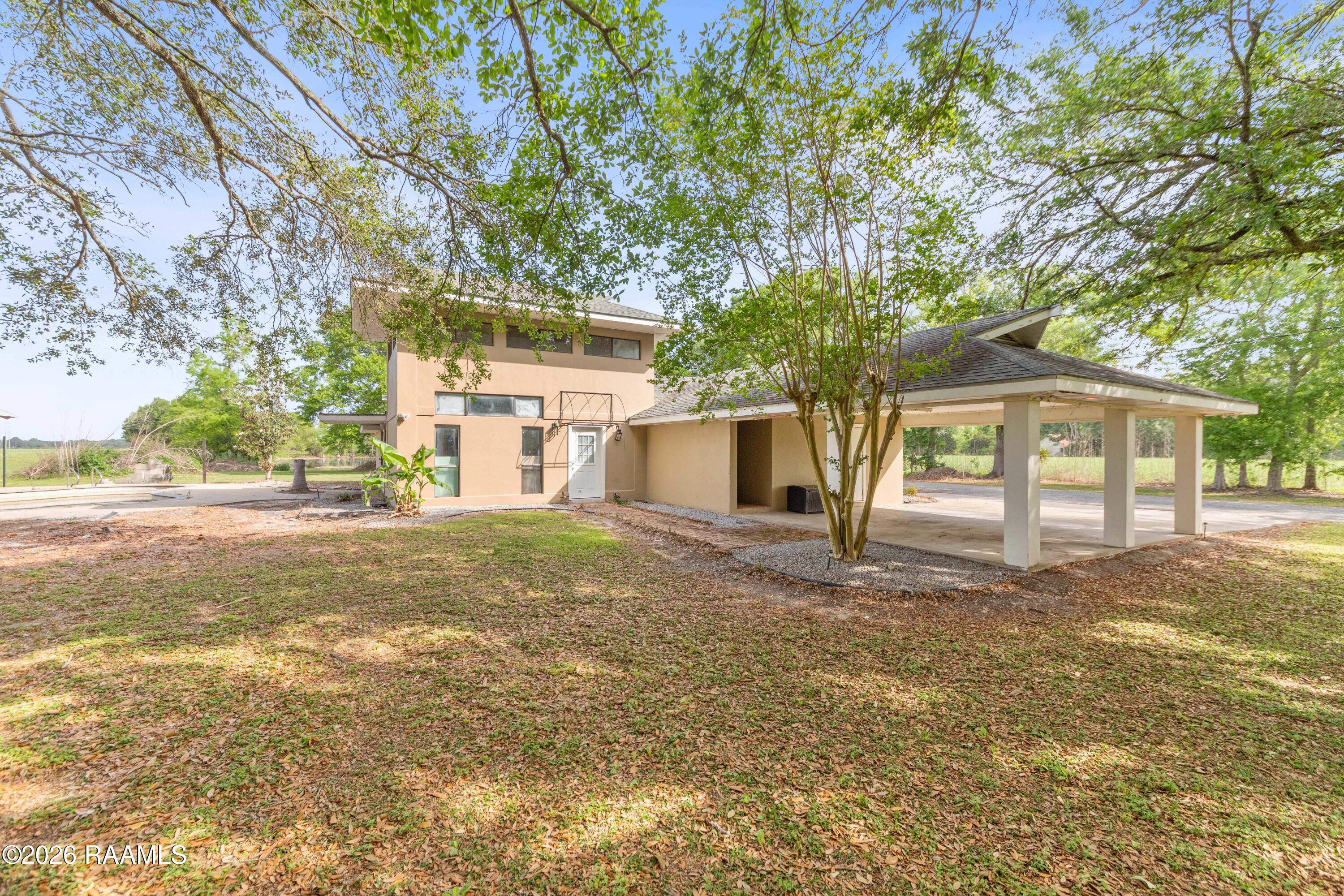 6712 Lake Peigneur Road New Iberia, LA 70560 - Photo 3 of 38 6712 Lake Peigneur EXT-4