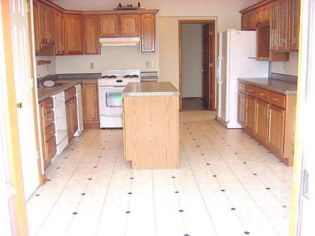 8201 West Robertson Road Edwards, IL 61528 - Photo 4 of 5 Gallery Image 4