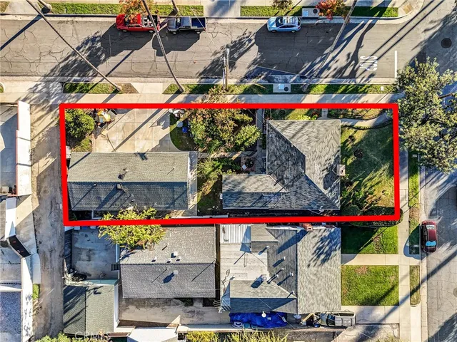 a picture of a bench in a picture