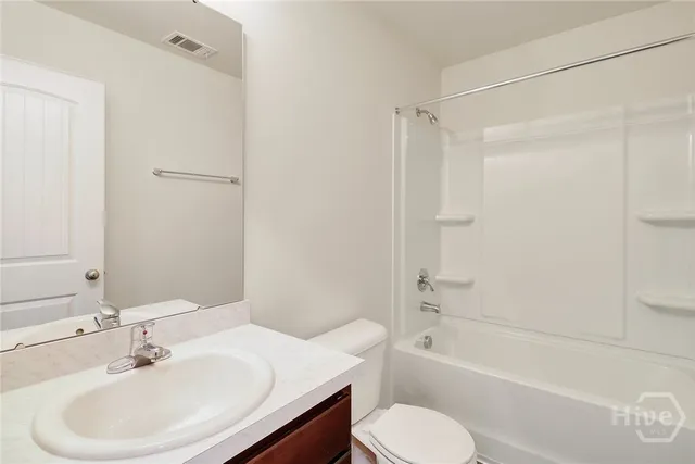 $2,000 | 213 Willis Way, Broxton, GA 31519