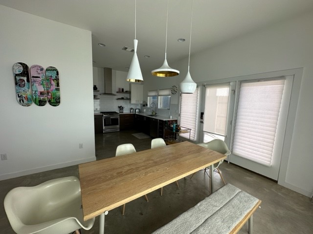 5501 Link Avenue, Unit A Austin, TX 78751 - Photo 9 of 30 a room with furniture and window