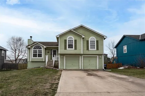 $335,000 | 907 Spruce Drive, Greenwood, MO 64034