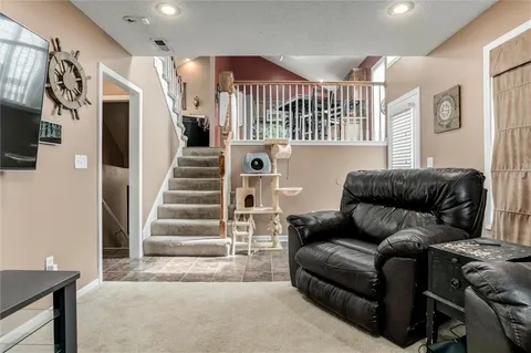 $315,000 | 907 Spruce Drive, Greenwood, MO 64034