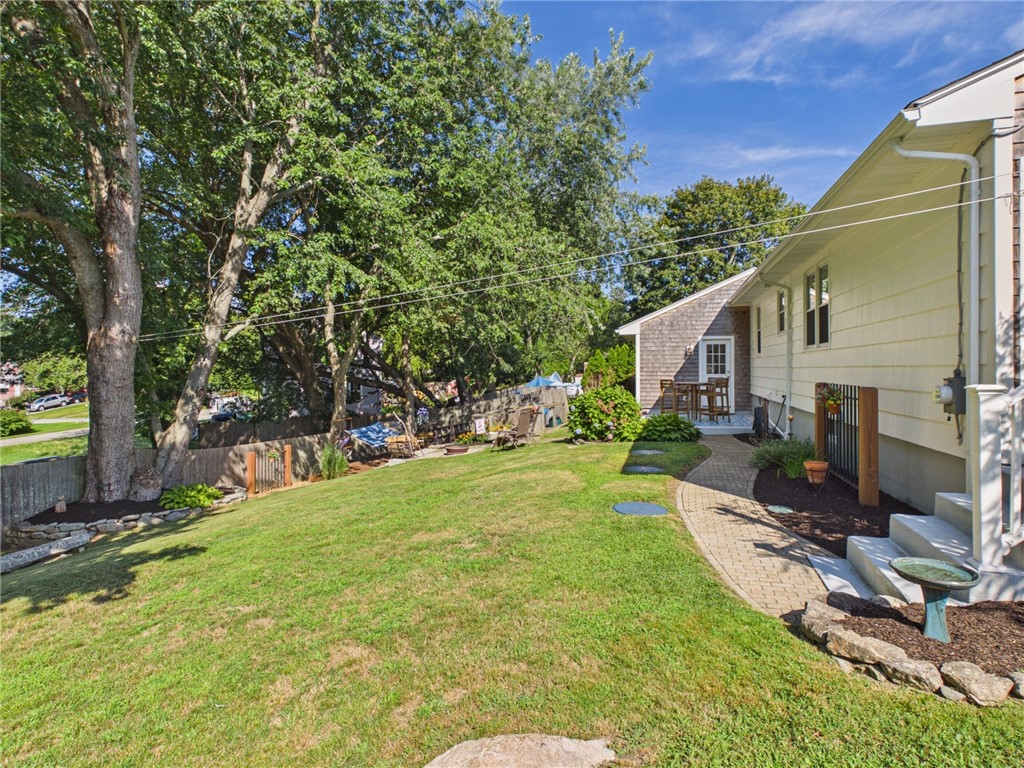 96 Lepes Road Tiverton, RI 02878 - Photo 5 of 35 Gallery Image 5