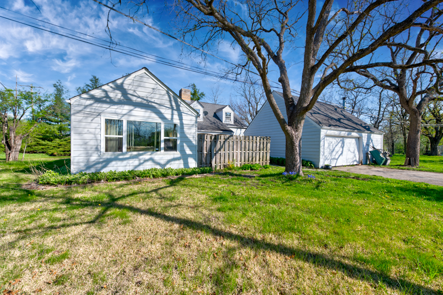 25147 North Gilmer Road Hawthorn Woods, IL 60047 - Photo 36 of 44