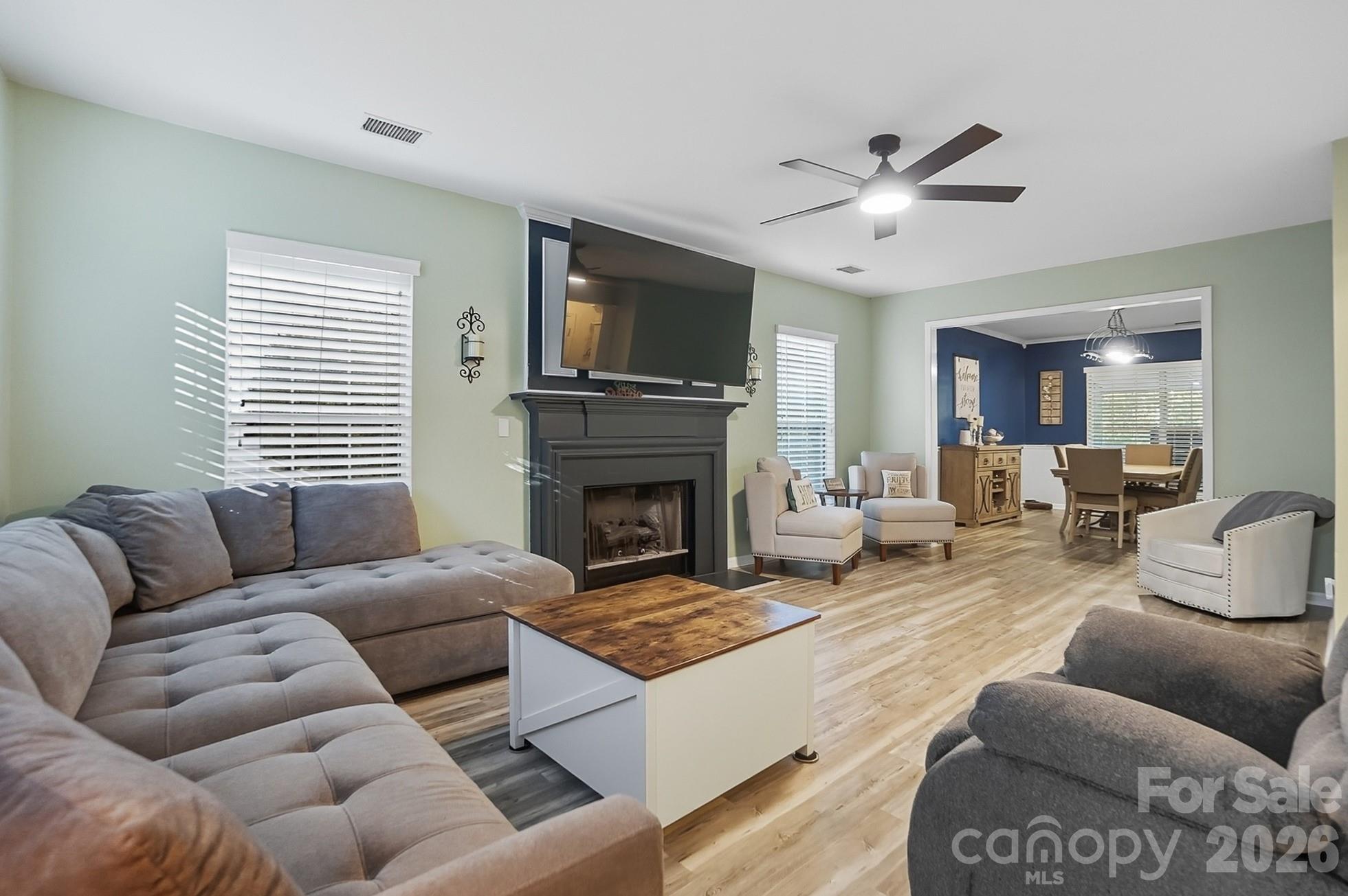 139 Creekside Drive Fort Mill, SC 29715 - Photo 4 of 39