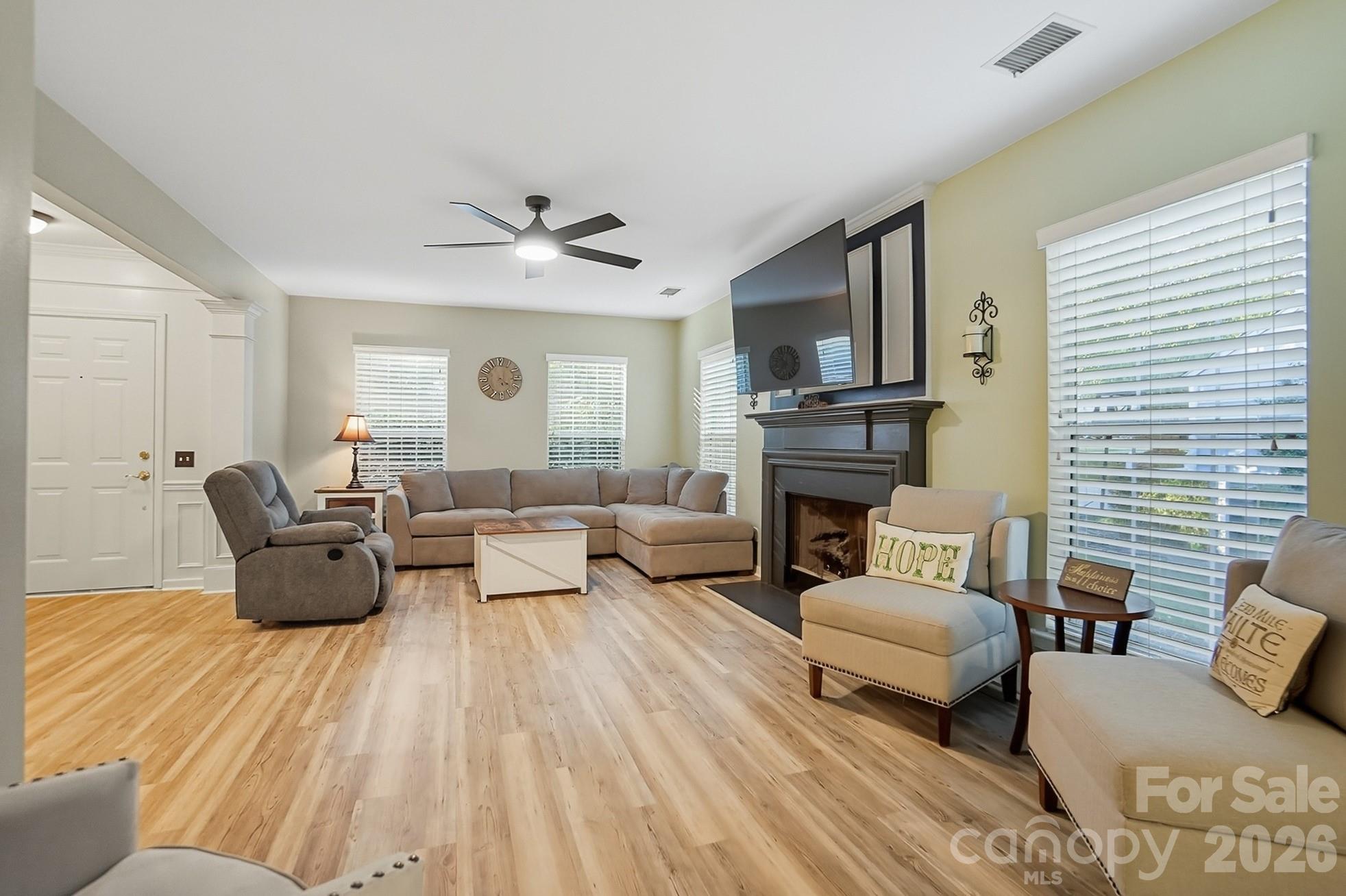 139 Creekside Drive Fort Mill, SC 29715 - Photo 6 of 39