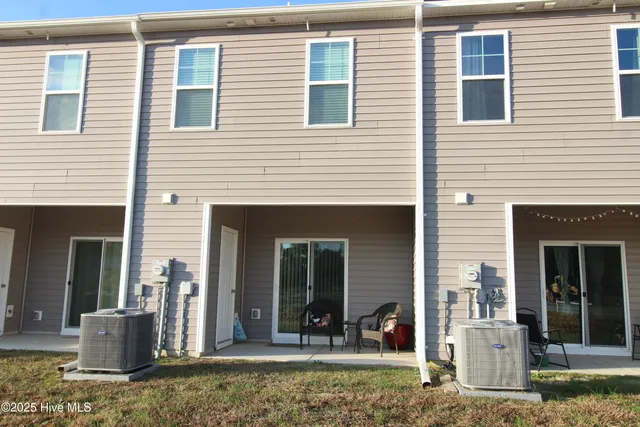 $1,500 | 624 Jacks Xing Drive, Hubert, NC 28539