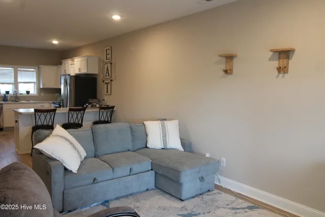 $1,500 | 624 Jacks Xing Drive, Hubert, NC 28539