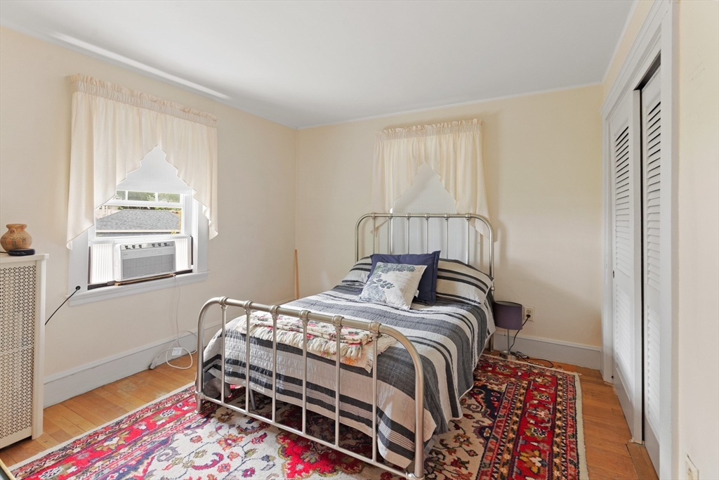 35 Badger Road Medford, MA 02155 - Photo 20 of 30