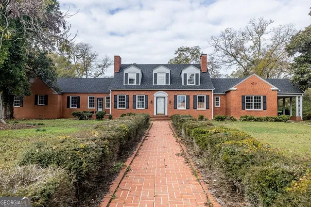 $400,000 | 8 Old Chestnut Street, Lumpkin, GA 31815