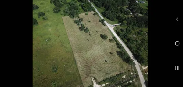 a view of a small yard