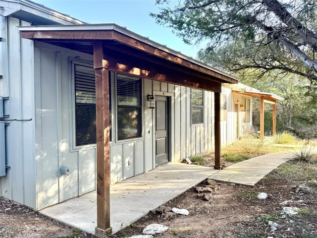 $1,650 | 290 Hugo Road, Unit A, San Marcos, TX 78666