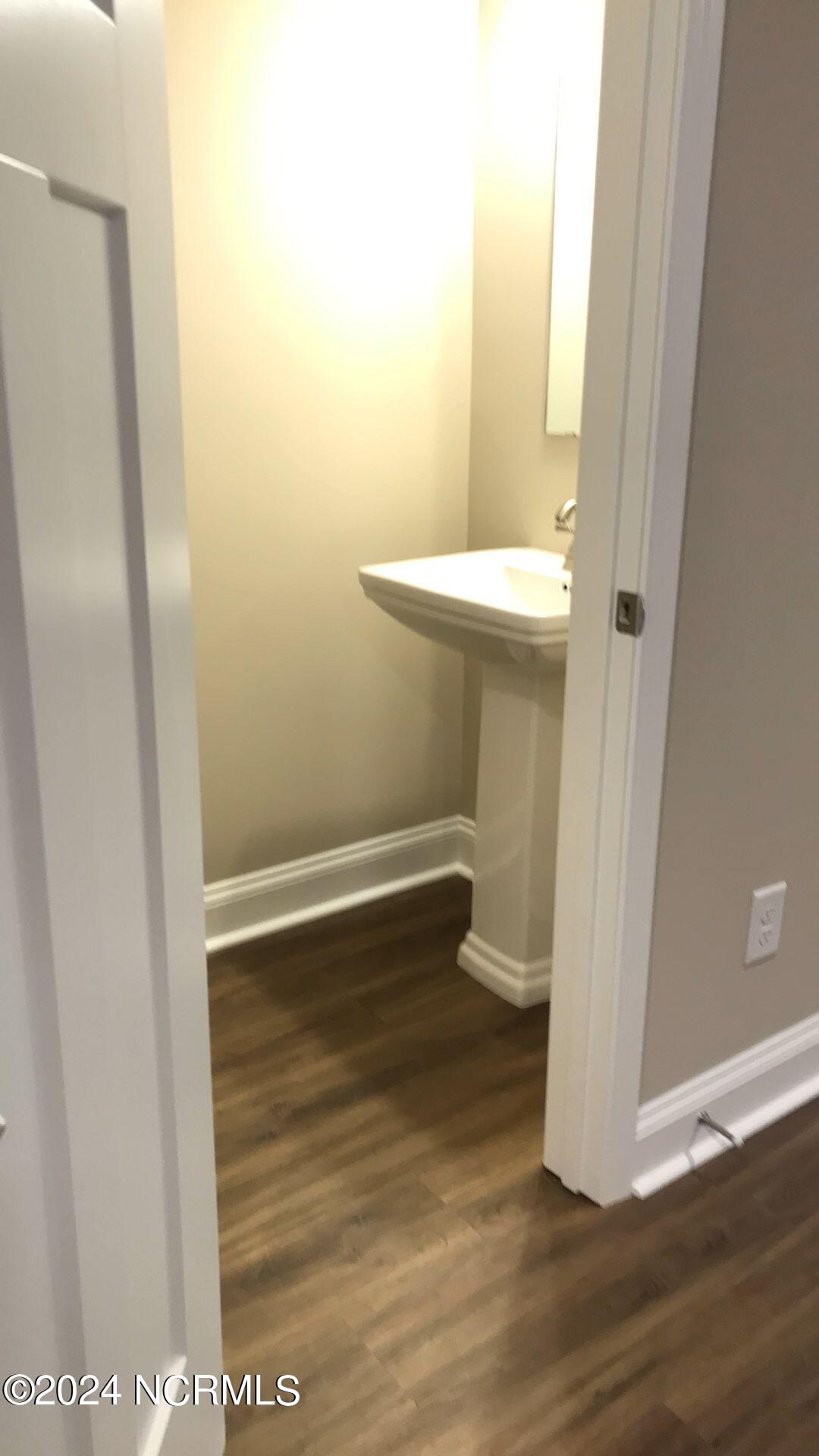 124 Smallwood Road Hubert, NC 28539 - Photo 5 of 14 3bba2699-48f5-4315-9d71-a2ac6a4dd455 (1)