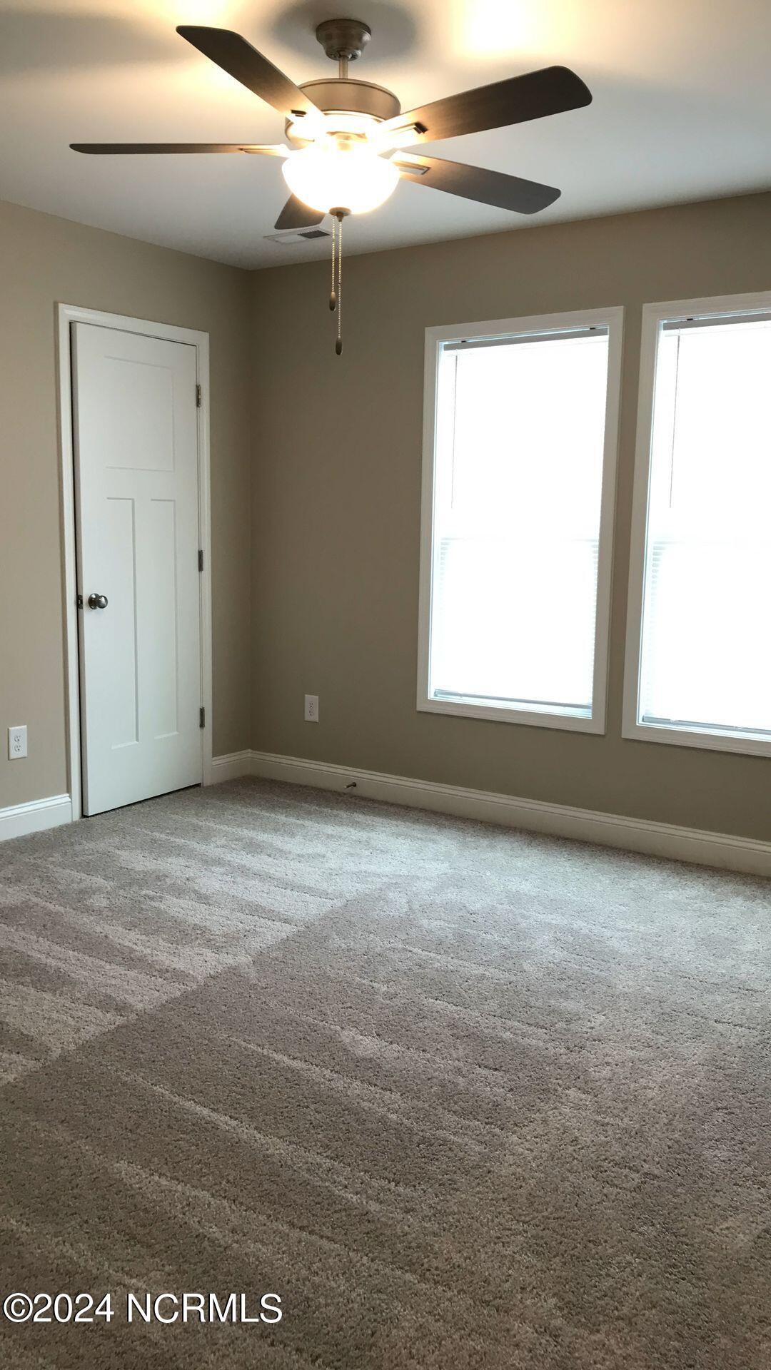 124 Smallwood Road Hubert, NC 28539 - Photo 10 of 14 5656928e-284d-4e22-820f-639cf77d6ebd