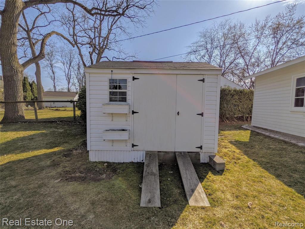 819 West Grand River Road Howell, MI 48843 - Photo 53 of 63