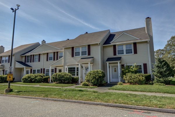13 Pullard Road, Unit I44 Grafton, MA 01519 - Photo 3 of 29 Gallery Image 3