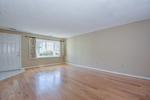 13 Pullard Road, Unit I44 Grafton, MA 01519 - Photo 4 of 29 Gallery Image 4