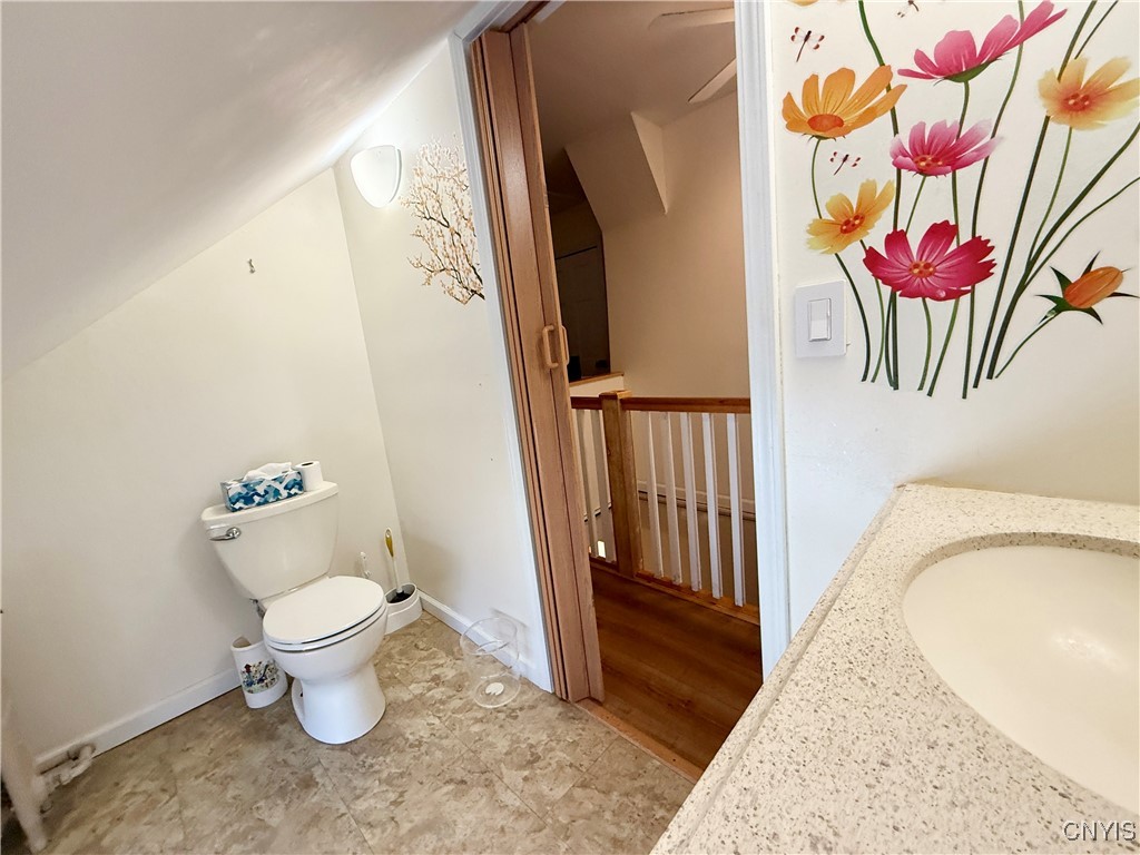 1001 Cold Springs Road Salina, NY 13088 - Photo 25 of 38 2nd Floor 1/2 Bath