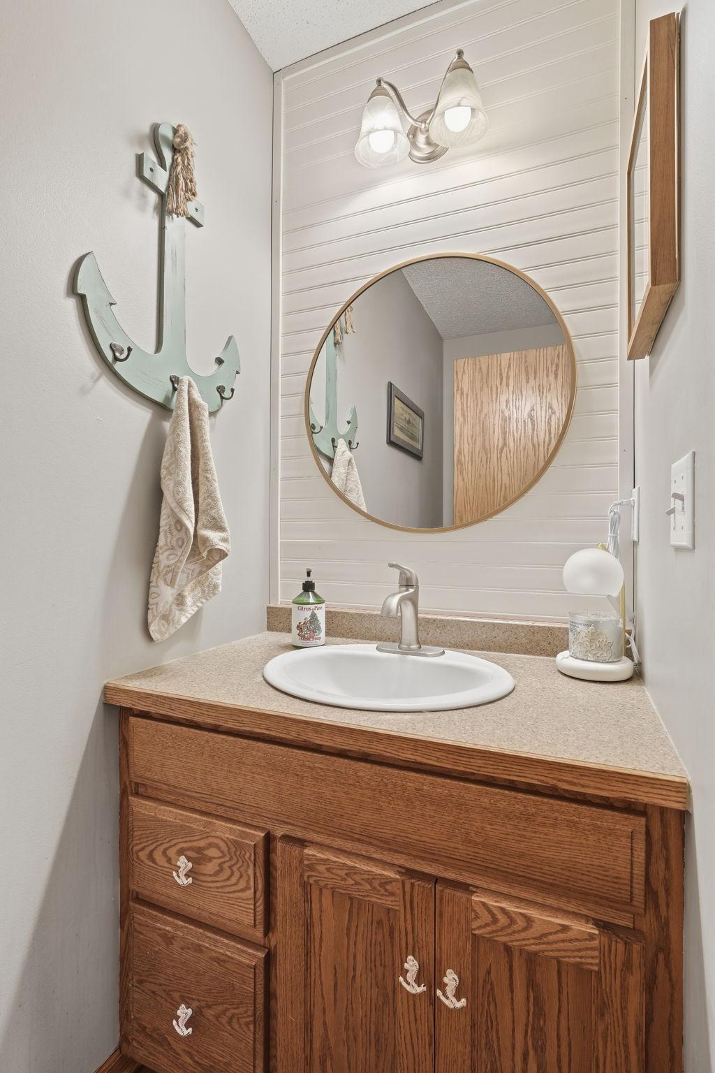 9504 Pheasant Crossing Minnetrista, MN 55375 - Photo 12 of 42