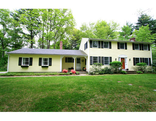 45 Olde Carriage Road Westwood, MA 02090 - Photo 1 of 13 Gallery Image 1