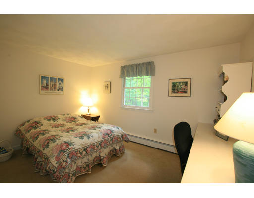 45 Olde Carriage Road Westwood, MA 02090 - Photo 10 of 13 Gallery Image 10