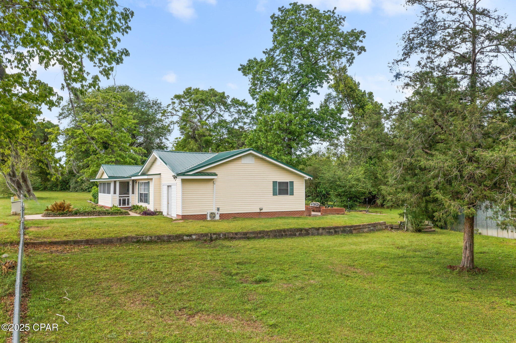 3340 Peanut Road Cottondale, FL 32431 - Photo 26 of 39
