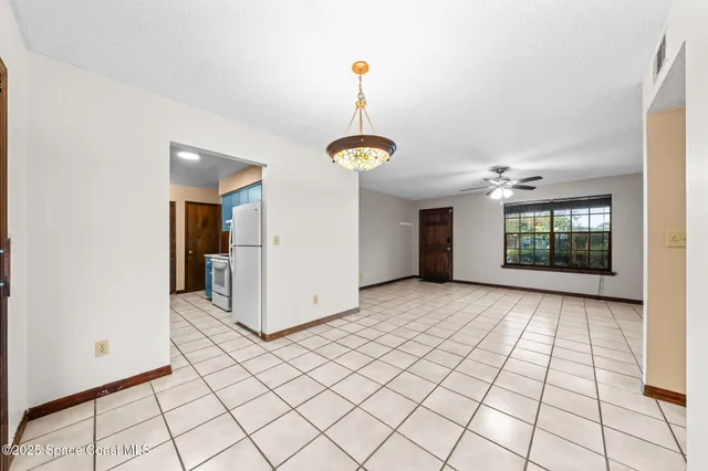 a view of a storage & utility room