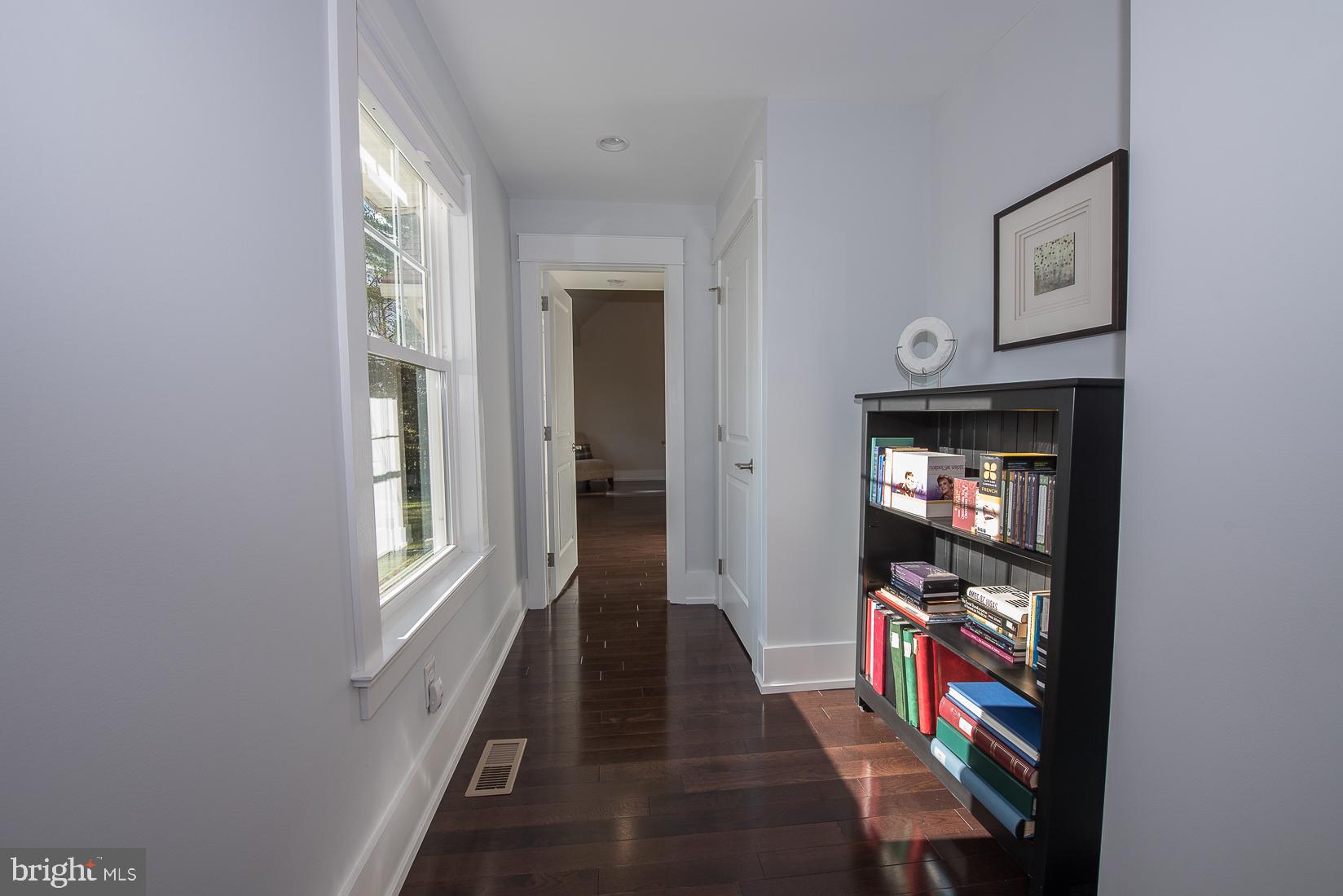 432 School Lane Wayne, PA 19087 - Photo 15 of 41 Hallway to Family Room with coat closet