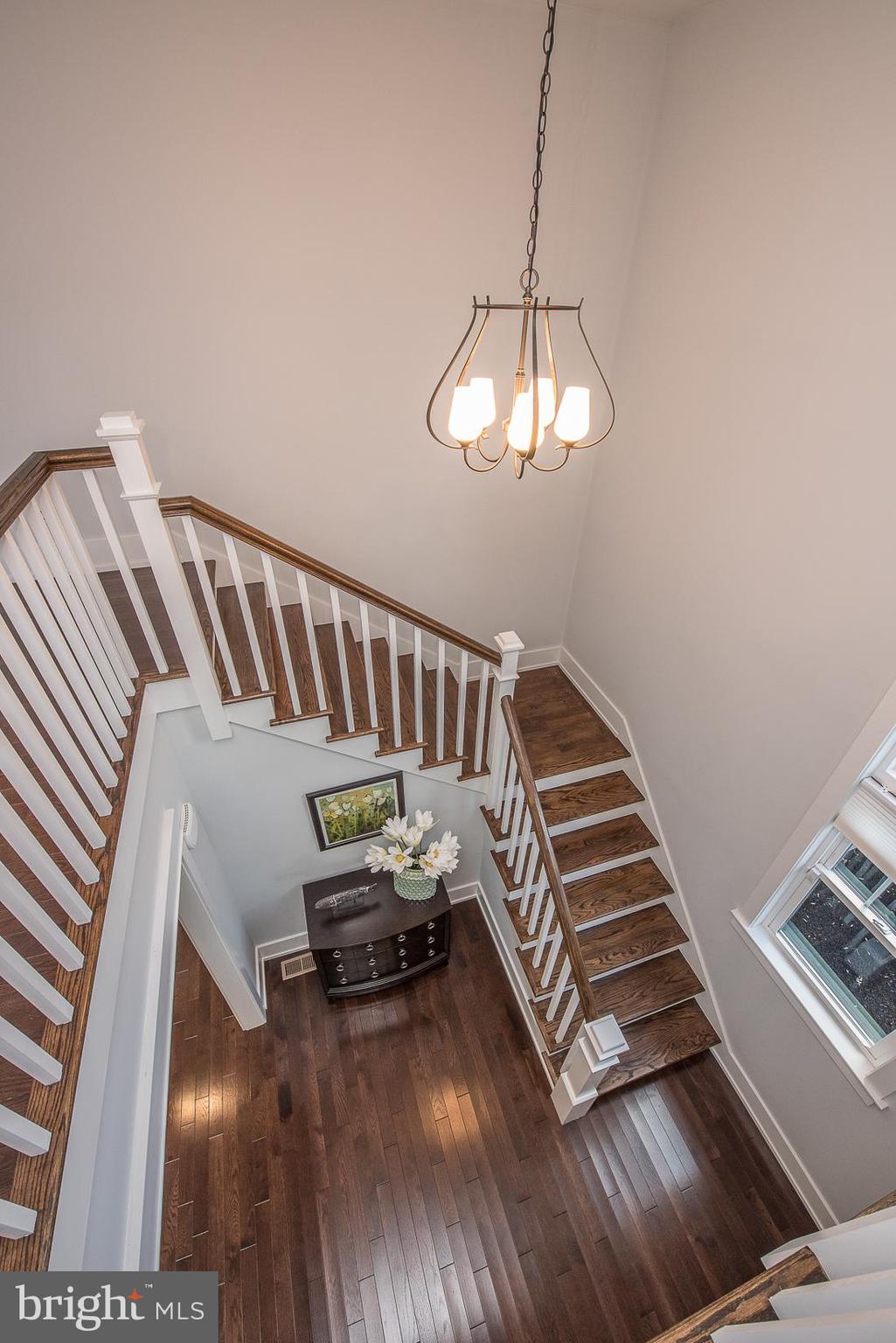 432 School Lane Wayne, PA 19087 - Photo 20 of 41 Turned staircase
