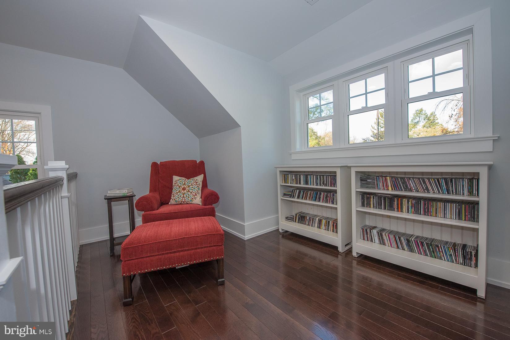 432 School Lane Wayne, PA 19087 - Photo 22 of 41 Loft area (currently used as a reading nook)