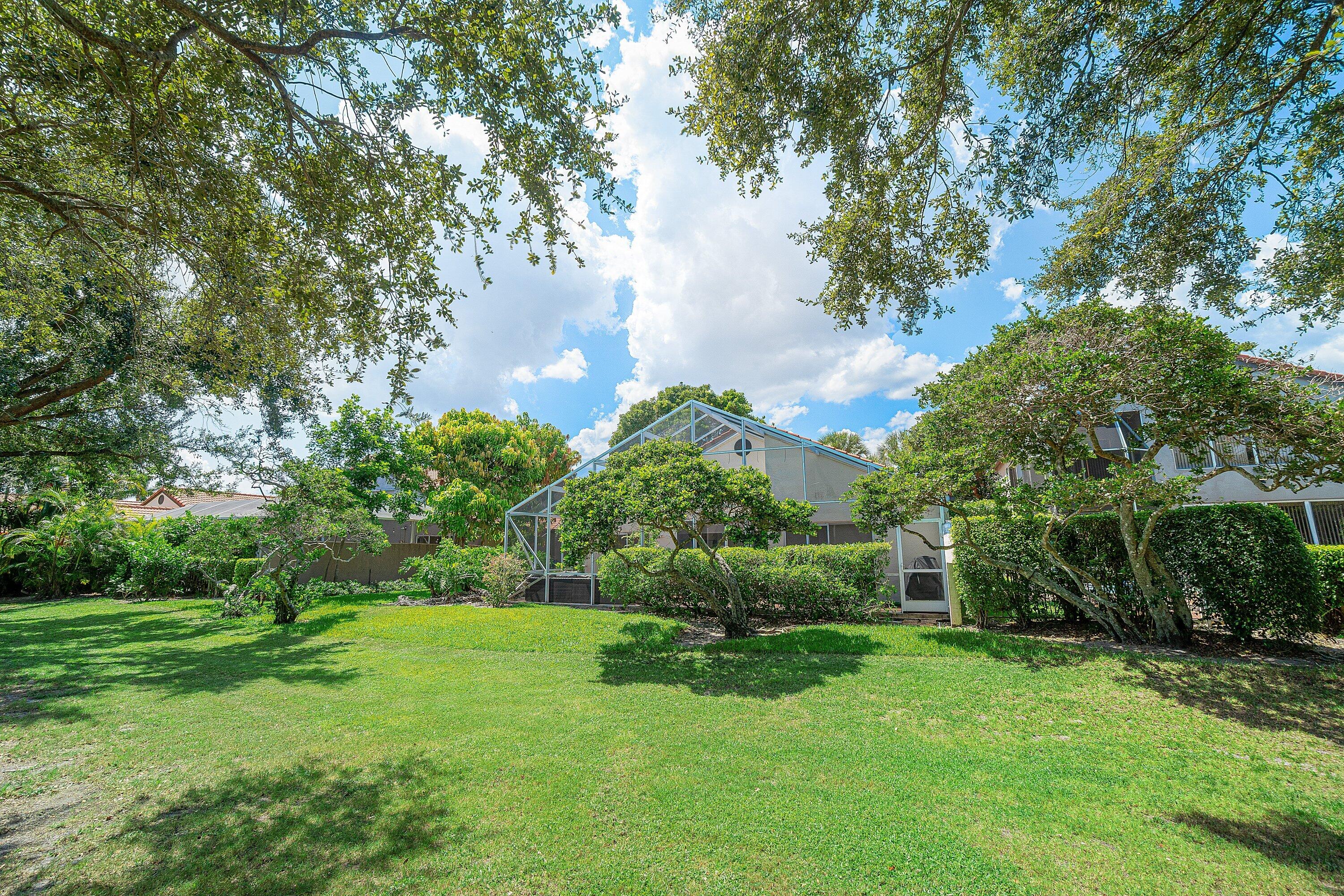 7164 Via Palomar Boca Raton, FL 33433 - Photo 39 of 40 042-7164ViaPalomar-BocaRaton-FL-33433-SM