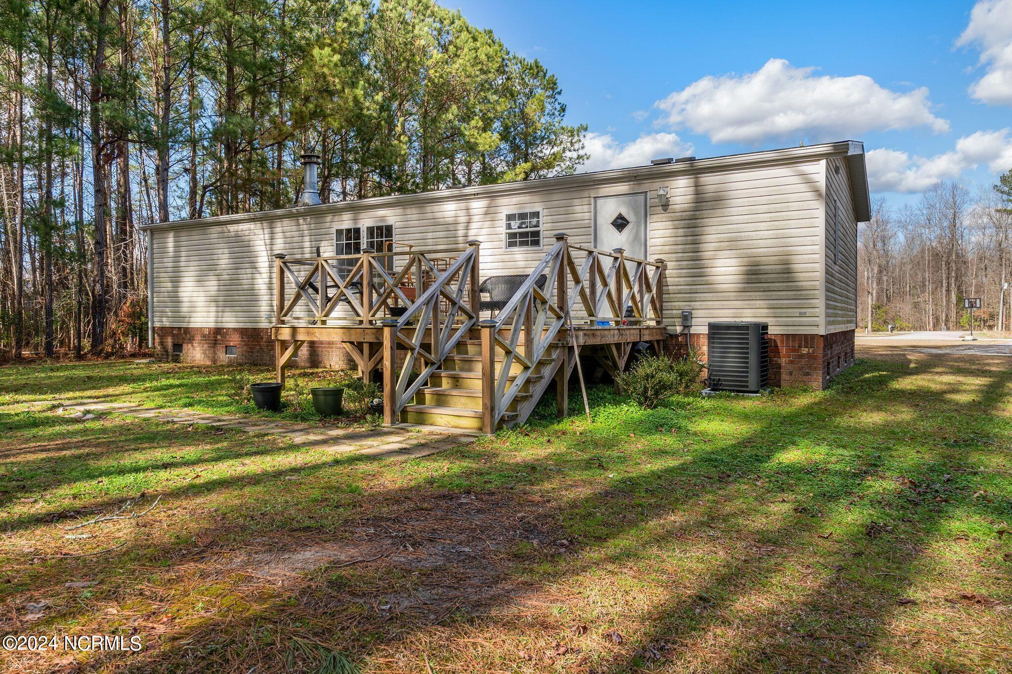 242 Shingle Brook Road New Bern, NC 28560 - Photo 35 of 49 Back