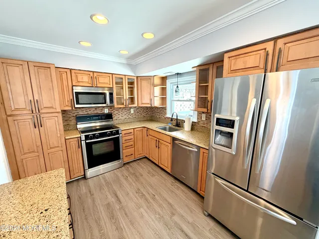 $3,400 | 70 Village Drive, Barnegat, NJ 08005