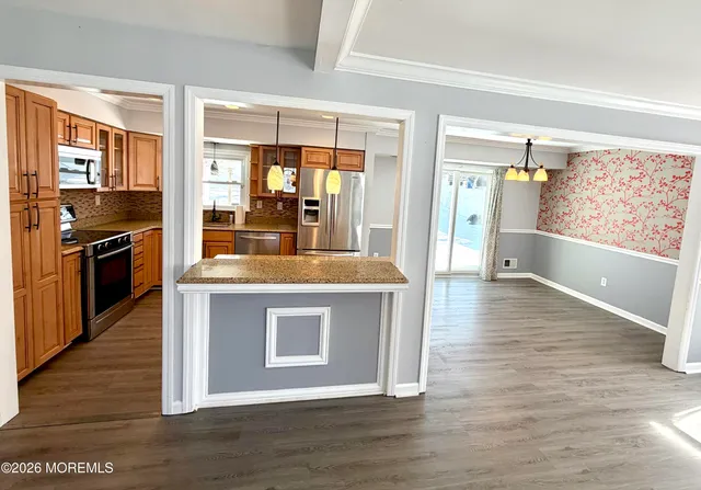 $3,400 | 70 Village Drive, Barnegat, NJ 08005