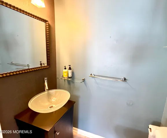 $3,400 | 70 Village Drive, Barnegat, NJ 08005