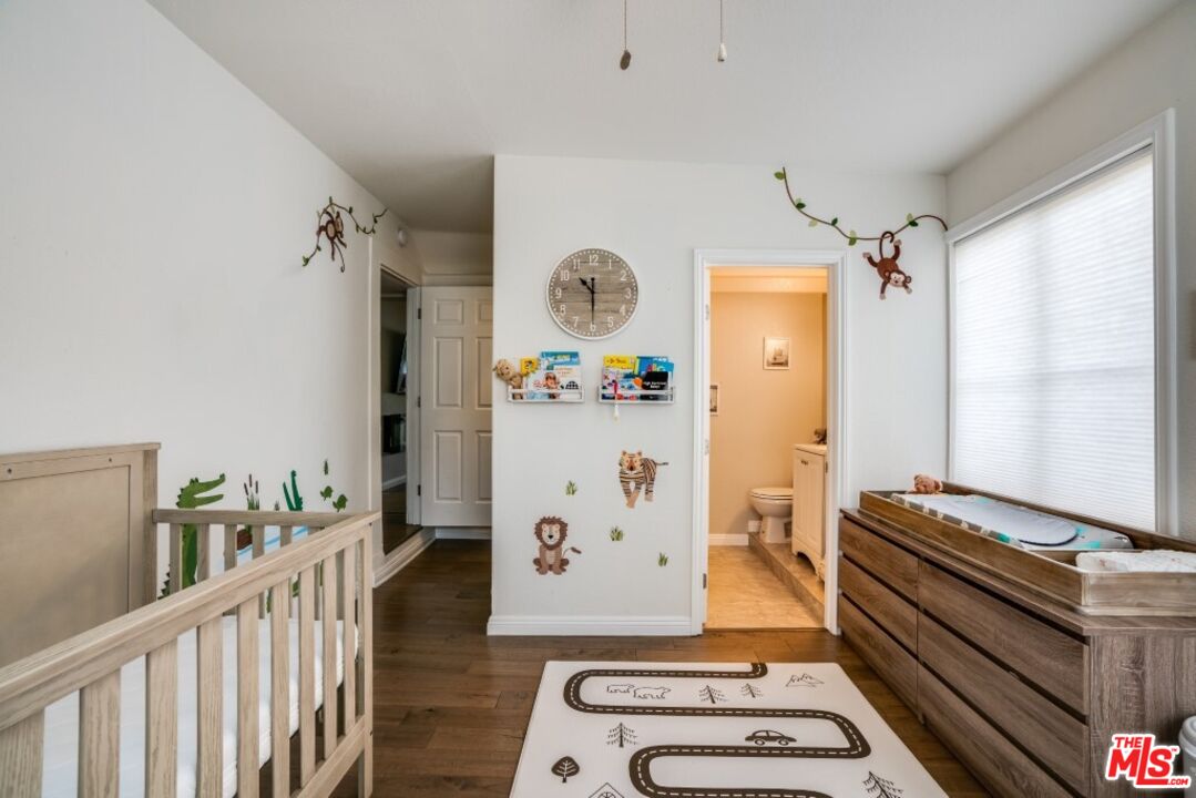 5514 Woodman Avenue Sherman Oaks, CA 91401 - Photo 26 of 34