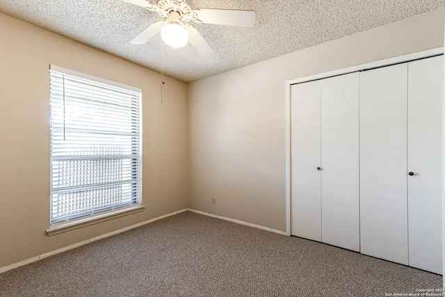 $275,000 | 5914 Oak Country Way, San Antonio, TX 78247