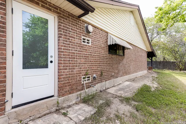 $275,000 | 5914 Oak Country Way, San Antonio, TX 78247