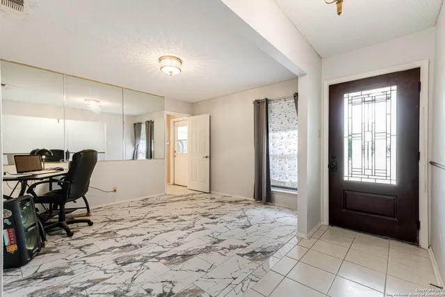 $275,000 | 5914 Oak Country Way, San Antonio, TX 78247