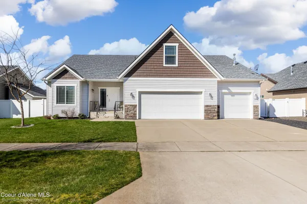 $625,000 | 8337 North Boysenberry Loop, Hayden, ID 83835