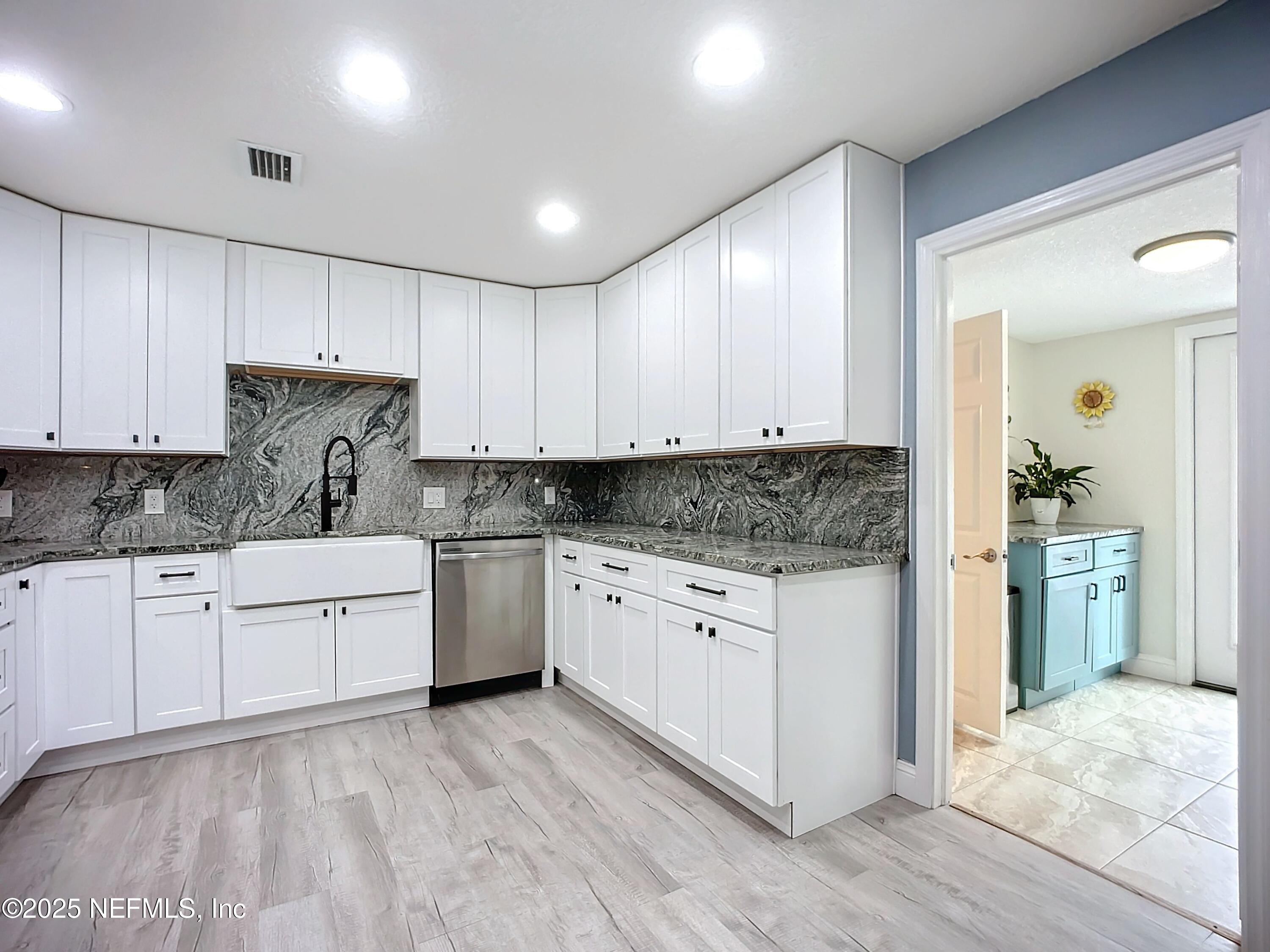 1805 Rudd Road Jacksonville, FL 32220 - Photo 22 of 55 KITCHEN