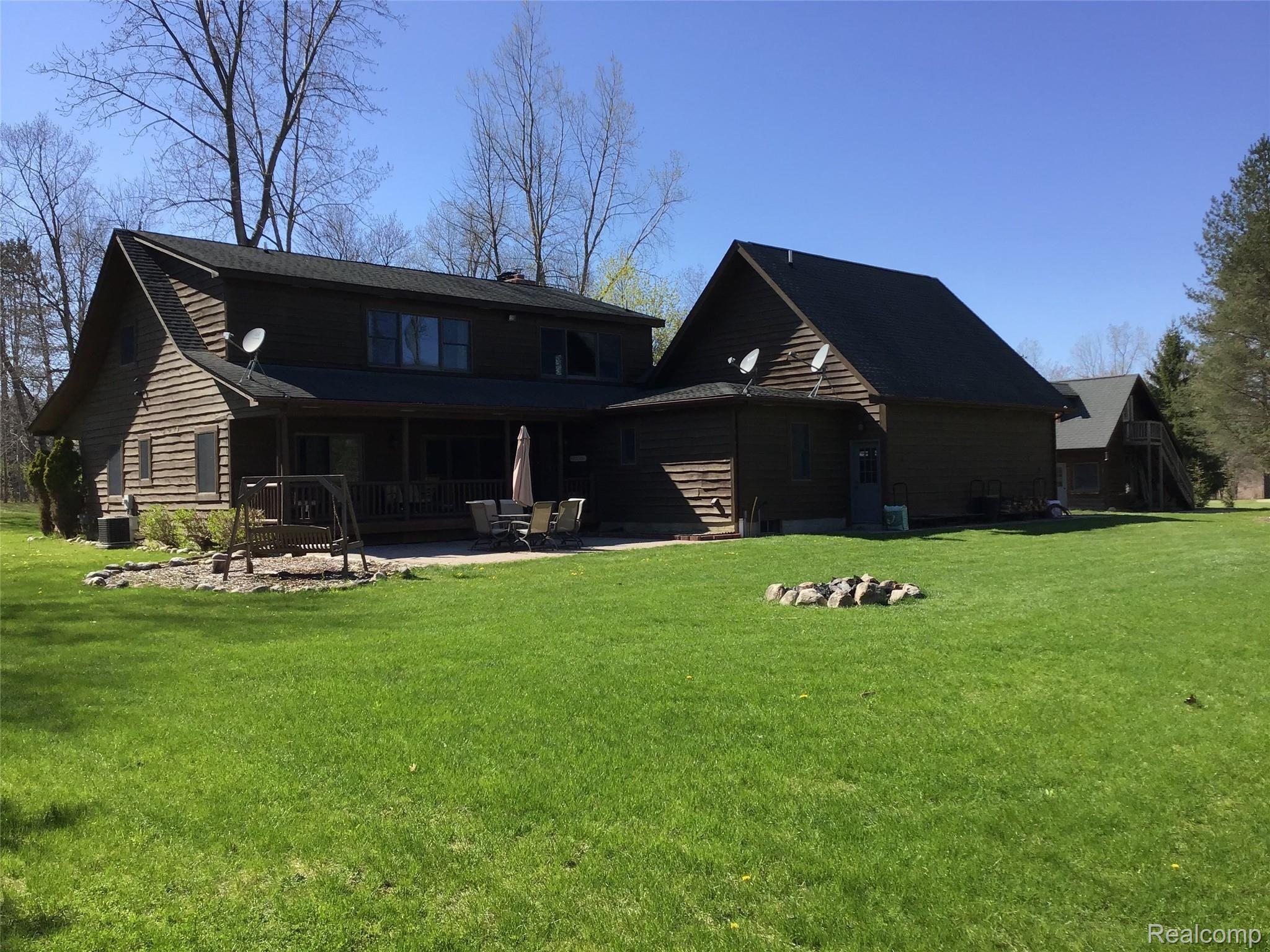 4260 Lake George Road Leonard, MI 48367 - Photo 2 of 37 IMG_0048.jpg