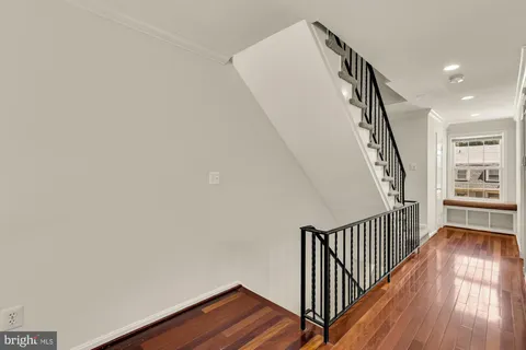 $999,900 | 8 Sangamore Court, Bethesda, MD 20816