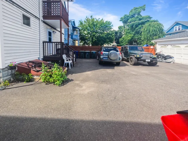 $1,750 | 532 Carroll Avenue, Unit 2, Bridgeport, CT 06607