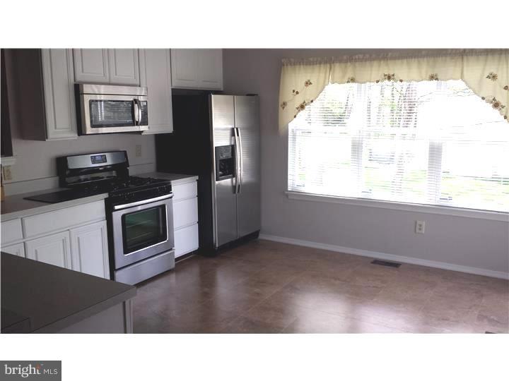 2 Ridge View Court Sicklerville, NJ 08081 - Photo 5 of 25 Kitchen