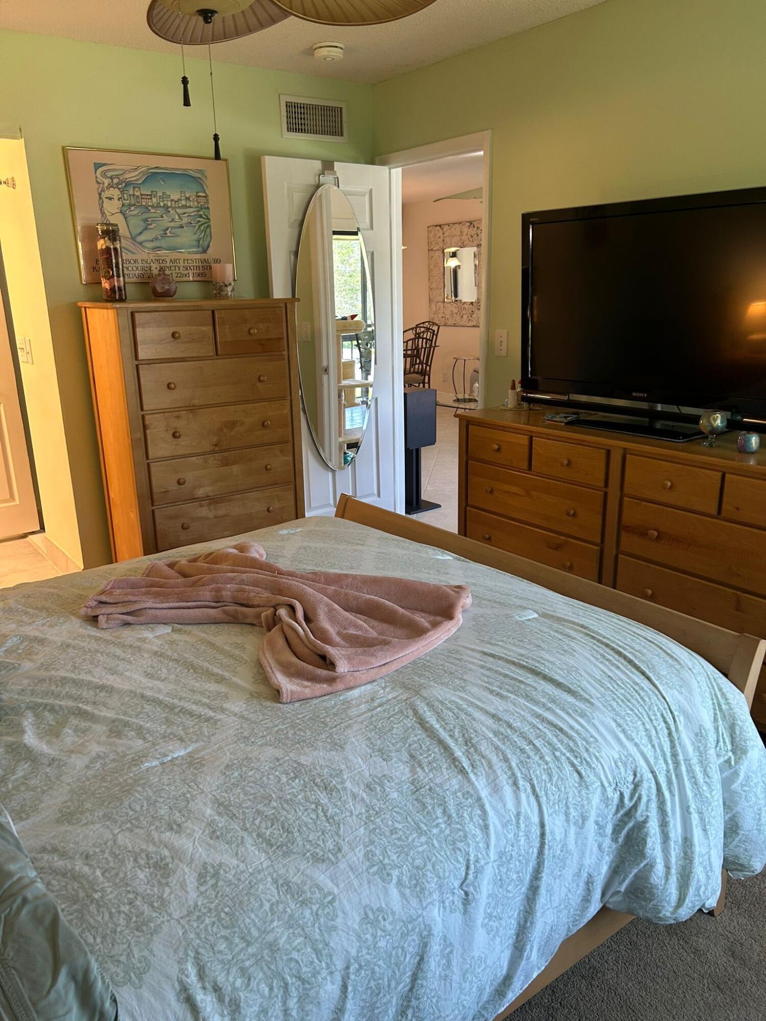 159 Northwest 70th Street, Unit 402 Boca Raton, FL 33487 - Photo 15 of 28 f3de294f-17fb-475f-879b-e0964b742d65